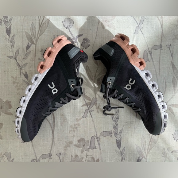 NWT On Running Cloud Flow Rock/Rose 10.5/9.5/10 - Picture 4 of 12